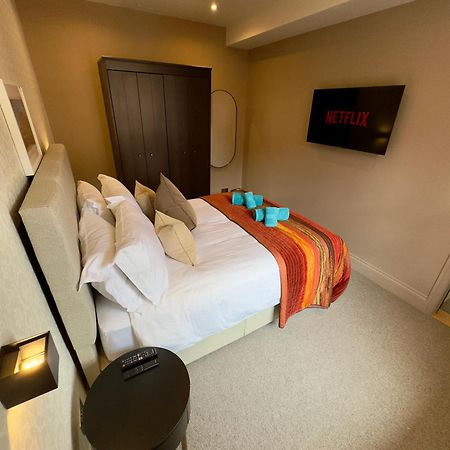 Appartamento Romeo'S Arch High End Luxury In Centre Of Stratford With Parking Esterno foto
