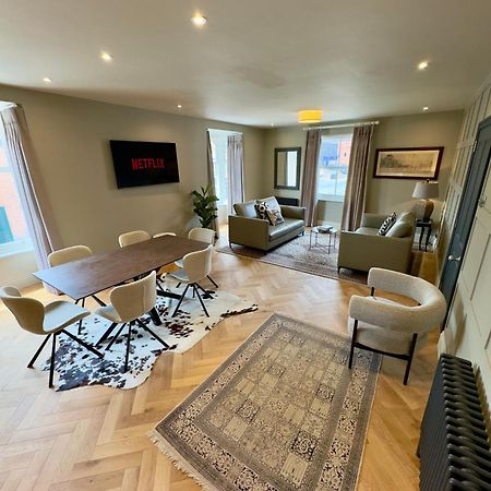 Appartamento Romeo'S Arch High End Luxury In Centre Of Stratford With Parking Esterno foto